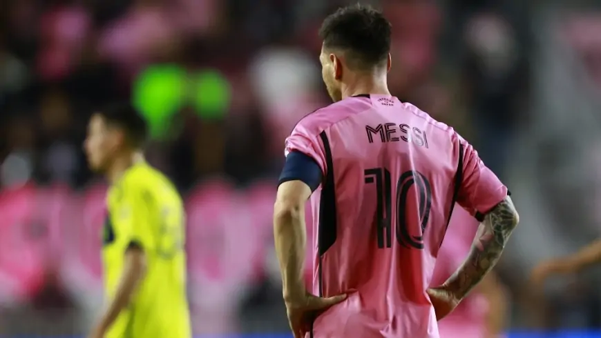 Messi vuelve a entrenarse y podría jugar el miércoles