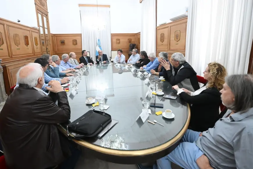 El gobierno se reúne con la CGT "moderada"